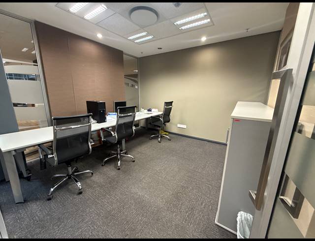 945M² OFFICE TO LET IN PARKTOWN